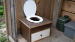 Campingtoilette nachhaltig aus Möbelteilen bauen